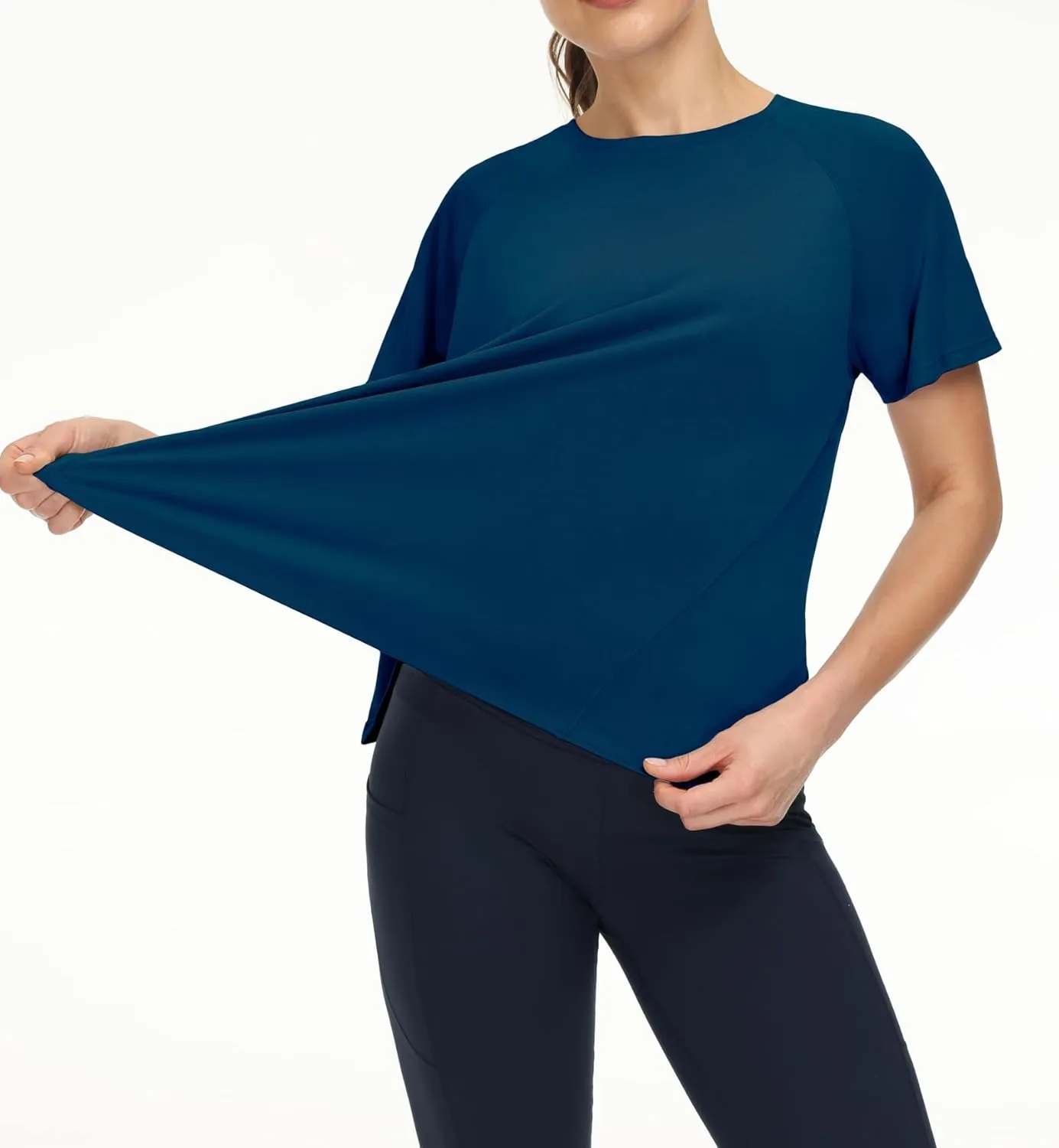 THE GYM PEOPLE Women's Short Sleeve Workout Shirts Breathable Yoga T-Shirts with Side Slits Athletic Tee Tops